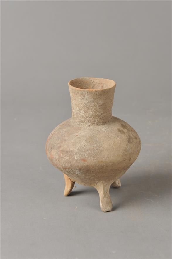 新石器时代大汶口文化红褐陶鼎